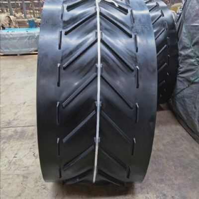 OEM ODM Rubber Herringbone Pattern Conveyor Belt Larghezza 500 mm